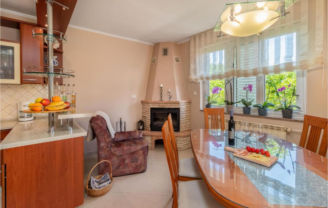 1 Bedroom Awesome Apartment In Kampor Exterior photo