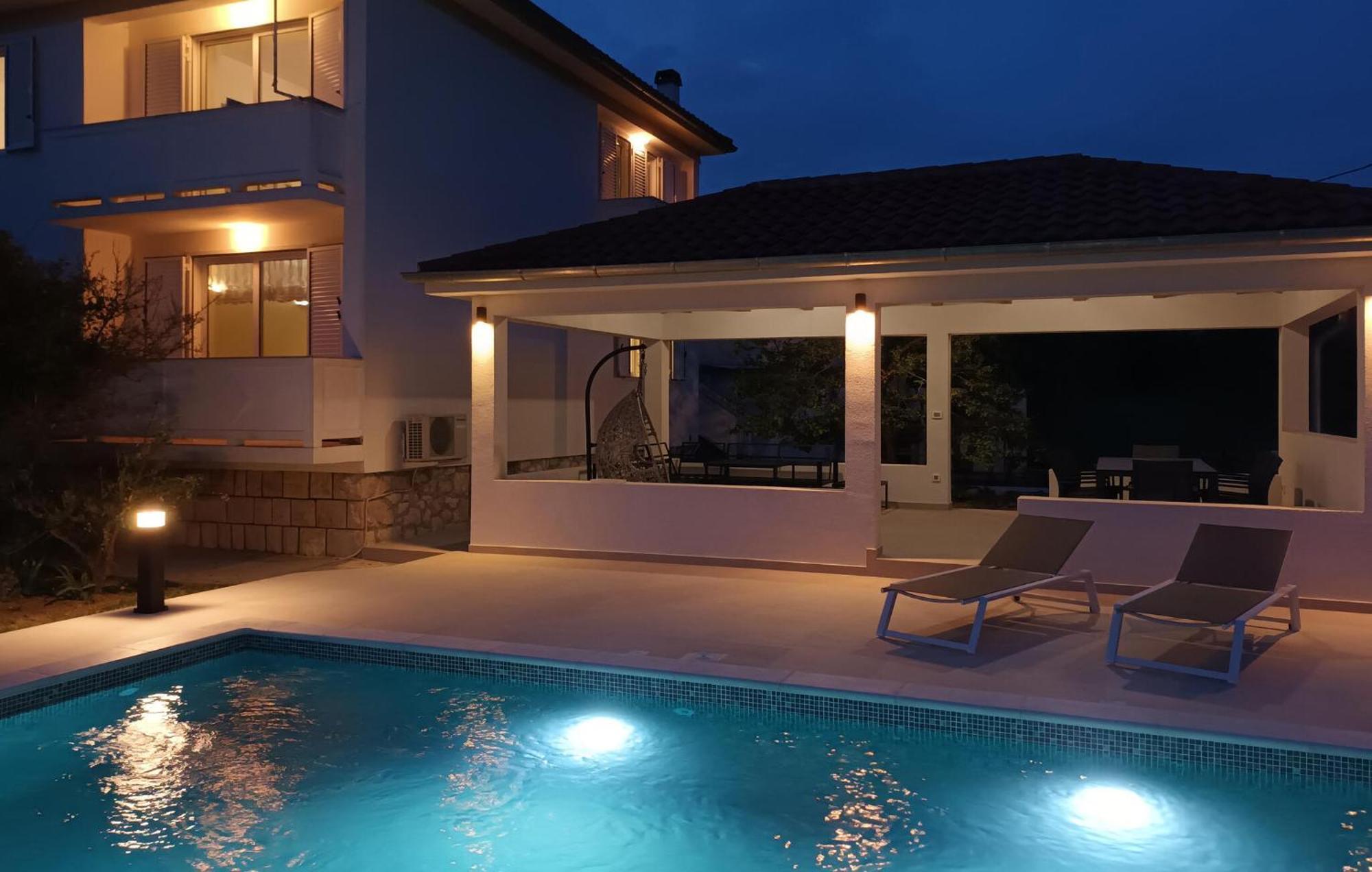 1 Bedroom Awesome Apartment In Kampor Exterior photo